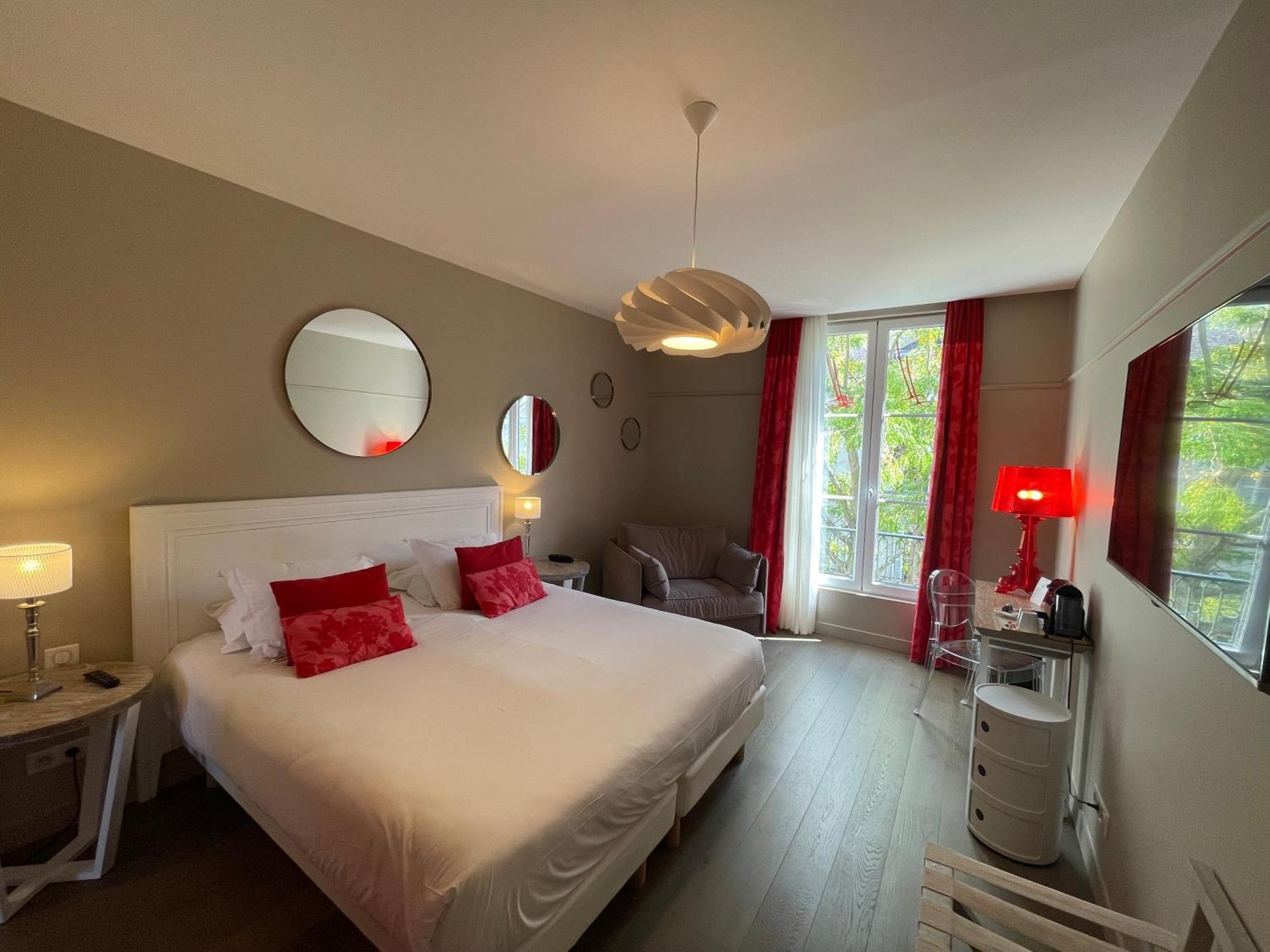The Originals Boutique, Hotel Le Londres, Saumur Exterior photo